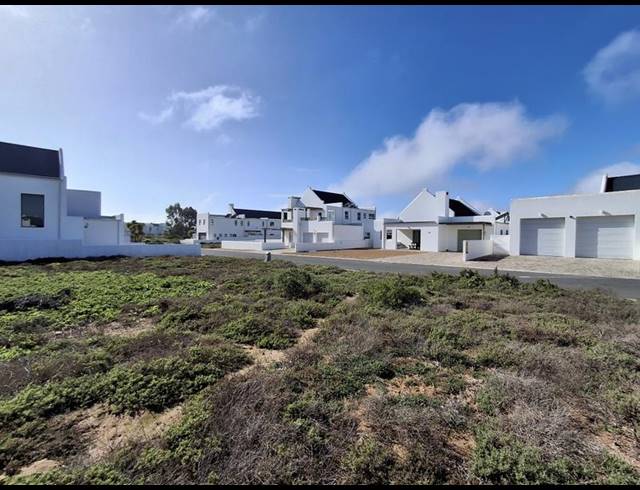 LAND FOR SALE IN BRITANNIA BAY